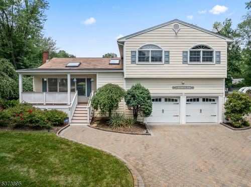 2 Buckingham Rd, Lake Hiawatha, NJ, 07034-2002 | Card Image