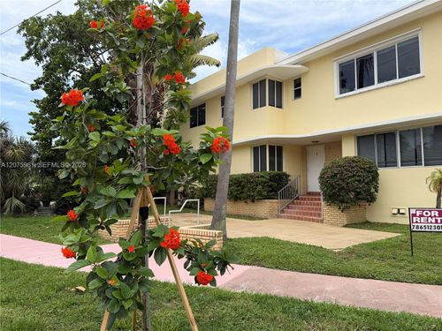 3-2880 Pine Tree Dr, Miami Beach, FL, 33140-4343 | Card Image