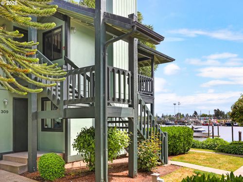 313-313 Ne Skipanon Dr, Warrenton, OR, 97146-9611 | Card Image