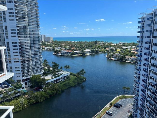 APT-2034 - 20505 E Country Club Dr, Home with 2 bedrooms, 2 bathrooms and null parking in Aventura FL | Image 4