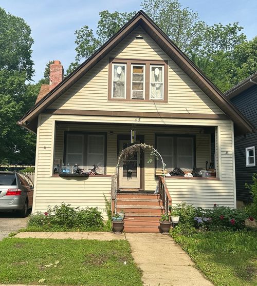 45 Woodland Ave, Elgin, IL, 60123-5313 | Card Image