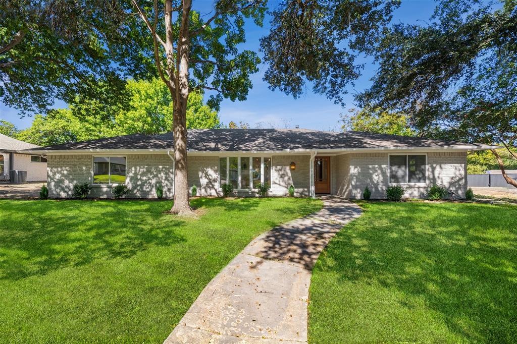 1701 Northcrest Drive, For Sale in Plano Zoocasa