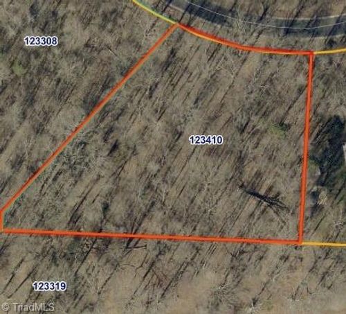 4326 Rader Dr, Climax, NC, 27233-9703 | Card Image