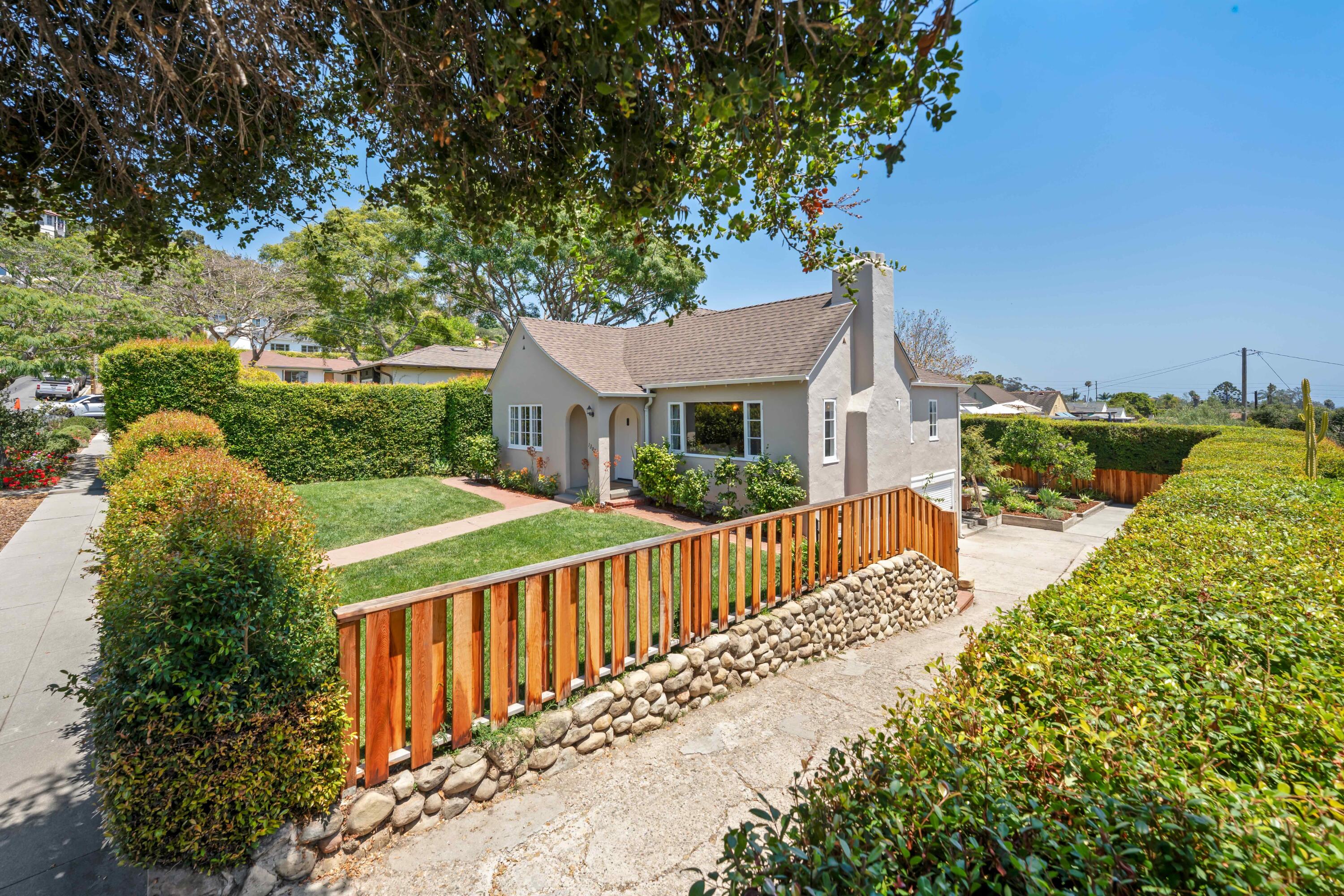 Residential in SANTA BARBARA 2