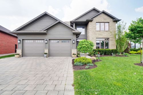 2430 Brayford Cres, London, ON, N6K0H7 | Card Image