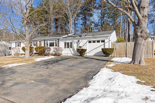 50 Suzanne Dr, Portsmouth, NH, 03801-5911 | Card Image
