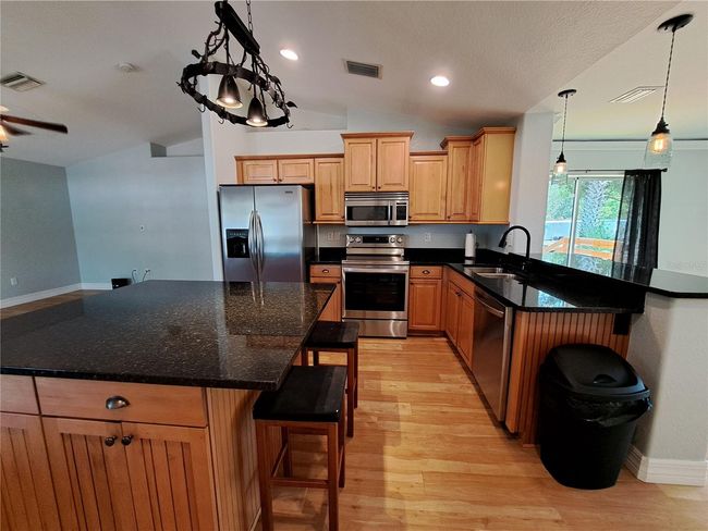 Another look at this gorgeous Country Kitchen. | Image 9