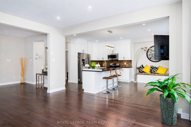 UPPER - 12 Knockaderry Crescent, House other with 3 bedrooms, 3 bathrooms and 2 parking in Barrhaven ON | Image 8