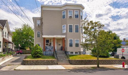 2-82 Medford St, Malden, MA, 02148-7408 | Card Image