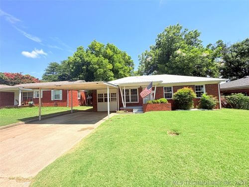 525 Locust St, Ardmore, OK, 73401-1706 | Card Image