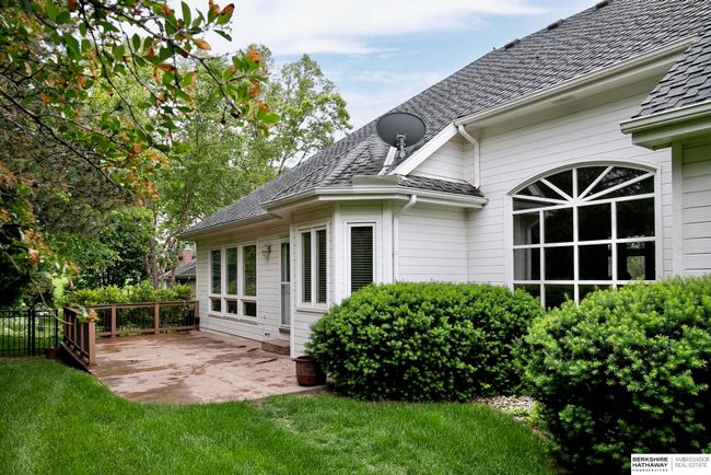 5801 S 119 Th Plz, House other with 3 bedrooms, 3 bathrooms and 2 parking in Omaha NE | Image 38