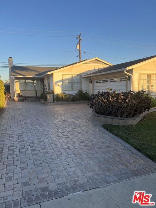 14000 Spinning Ave, Gardena, CA, 90249-2912 | Card Image
