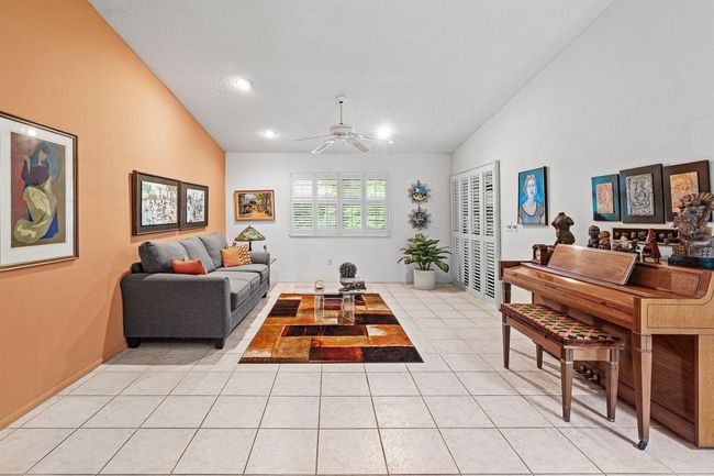 476 Lynbrook Ct, Condo with 2 bedrooms, 2 bathrooms and null parking in Royal Palm Beach FL | Image 12