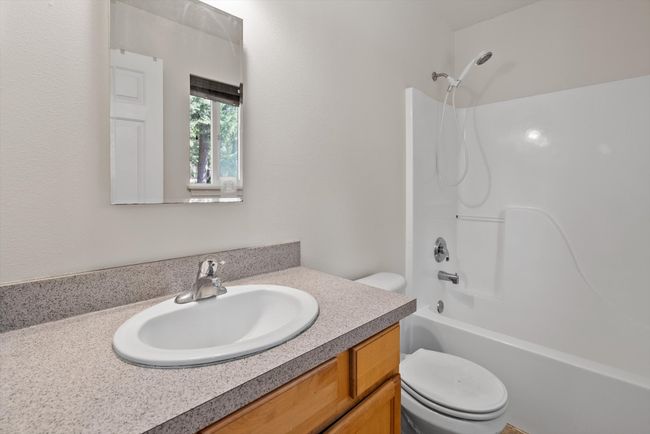 Full bath upstairs | Image 31