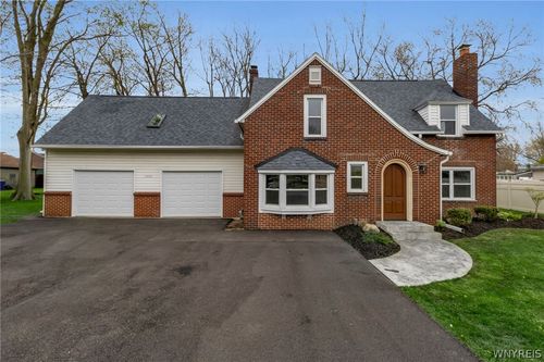 4695 Lake Shore Rd, Hamburg, NY, 14075-3307 | Card Image