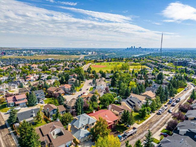 60 Patterson Hill Sw, House detached with 4 bedrooms, 3 bathrooms and 4 parking in Calgary AB | Image 42