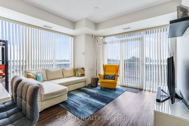 404 - 2093 Fairview St, Condo with 2 bedrooms, 2 bathrooms and 1 parking in Burlington ON | Image 6