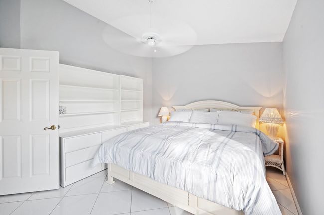 3258 Jog Park Dr, Condo with 2 bedrooms, 2 bathrooms and null parking in Greenacres FL | Image 17