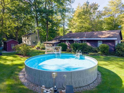 45 Ledgewood Rd, Claremont, NH, 03743-5720 | Card Image