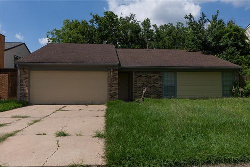 8643 Causeway Dr, Houston, TX, 77083-6030 | Card Image