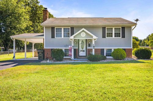 24 Essex Rd, GROTTOES, VA, 24441-5014 | Card Image