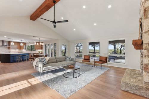 101 Mesa Dr, Wimberley, TX, 78676-5749 | Card Image