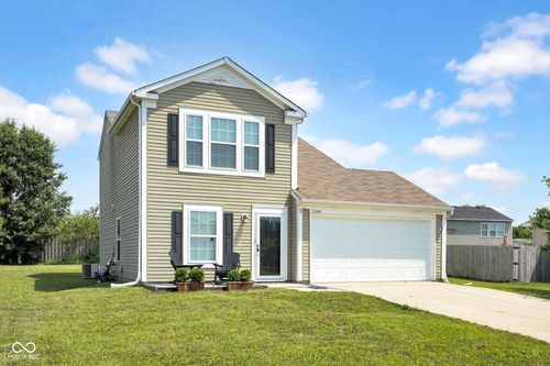 3344 Spring Valley Dr, Columbus, IN, 47203-4739 | Card Image
