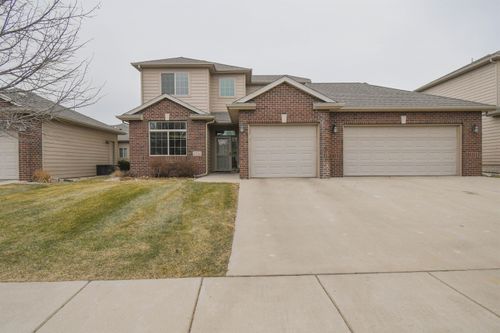 2512 E Winston Cir Circle, Sioux Falls, SD, 57108 | Card Image