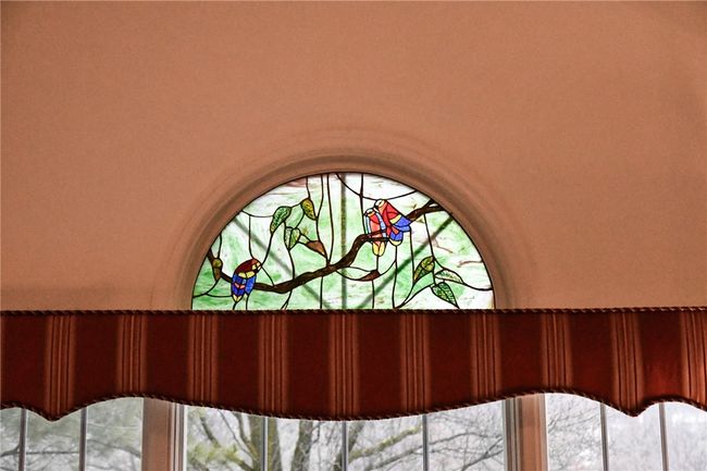 Stained glass window made by the owner - can stay or be easily removed | Image 15