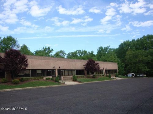 490 State Route 33, MILLSTONE TOWNSHIP, NJ, 08535-8193 | Card Image