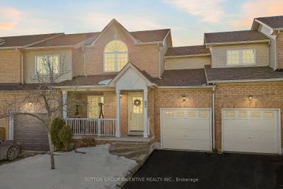 93 Trevino Cir, Home with 3 bedrooms, 2 bathrooms and 3 parking in Barrie ON | Image 1