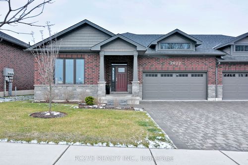 10-2022 Upperpoint Blvd, London, ON, N6K0K2 | Card Image