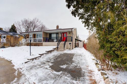 6 Rima Crt, Etobicoke, ON, M9C4C8 | Card Image