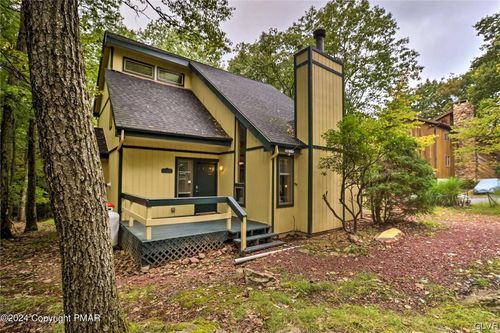 15 Skye Dr, Lake Harmony, PA, 18624-2308 | Card Image