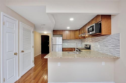apt-501-172 Jamaica Ave, Jamaica, NY, 11432-5590 | Card Image