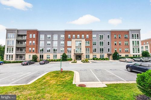 309-6101 Fairview Farm Dr, ALEXANDRIA, VA, 22315-4669 | Card Image