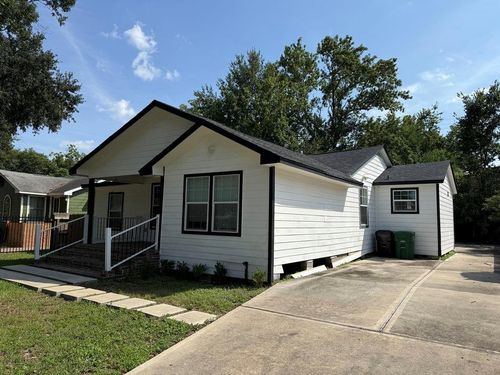 4522 Dewberry St, Houston, TX, 77021-3910 | Card Image