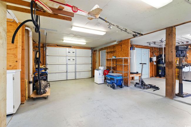 Garage with water heater | Image 34