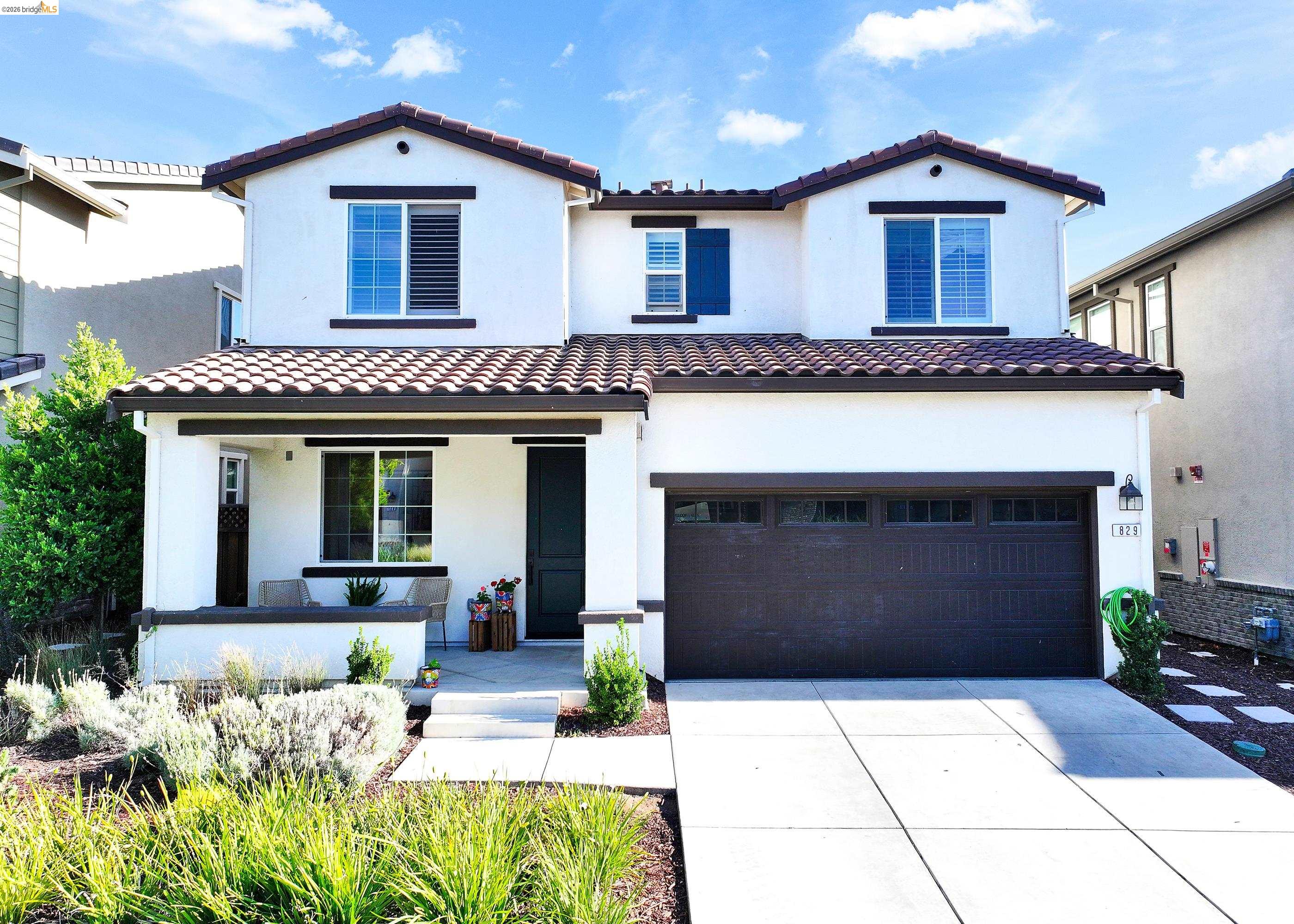 Residential in Oakley