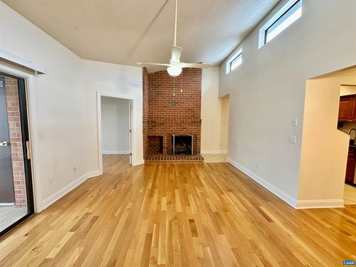 11-141 Green Turtle Ln, CHARLOTTESVILLE, VA, 22901-2373 | Card Image