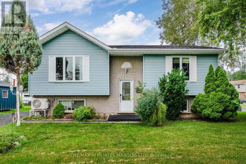 700 Lynn St, Cornwall, ON, K6H7E3 | Card Image
