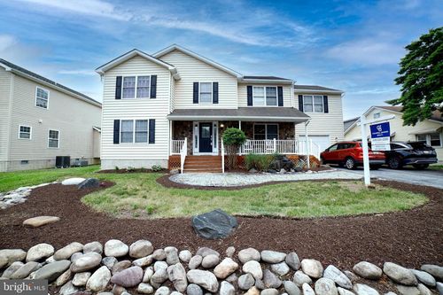 833 Selby Blvd, EDGEWATER, MD, 21037-3903 | Card Image