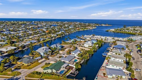 501 65th St, HOLMES BEACH, FL, 34217-1541 | Card Image