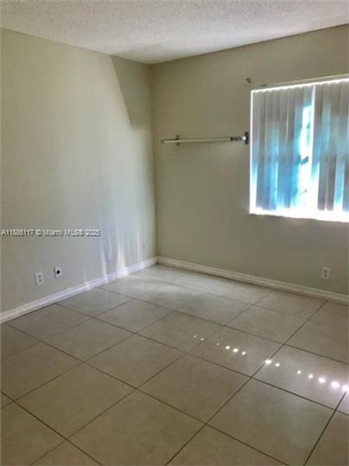 apt-337-704 Se 2nd Ave, Deerfield Beach, FL, 33441-5438 | Card Image