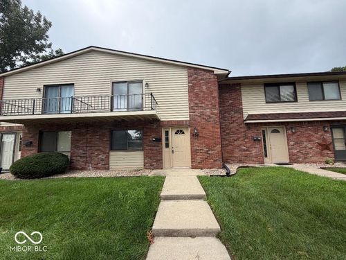 954 Greenwood W, Greenwood, IN, 46142 | Card Image
