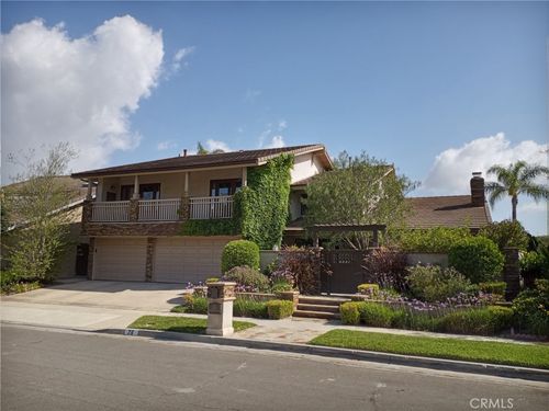 26 Mission Bay Dr, Corona Del Mar, CA, 92625-1016 | Card Image