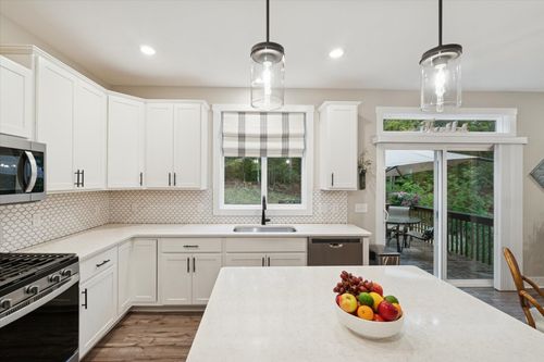 12651 Riverton Rd, Grand Haven, MI, 49417-8688 | Card Image