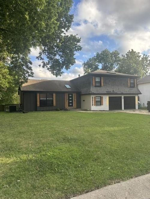 3315 Ne Shady Lane Dr, Gladstone, MO, 64119-1951 | Card Image