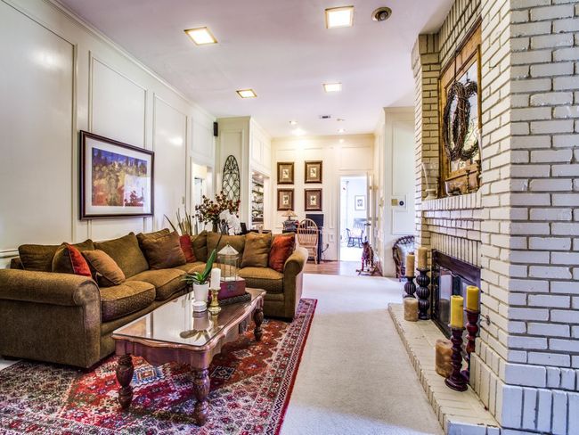 7204 Canongate Dr, House other with 4 bedrooms, 3 bathrooms and null parking in Dallas TX | Image 7