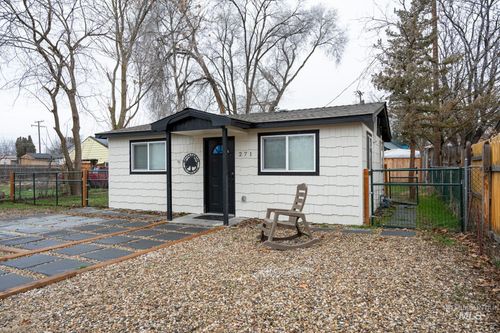 271 Nw 7th St, Ontario, OR, 97914-2262 | Card Image